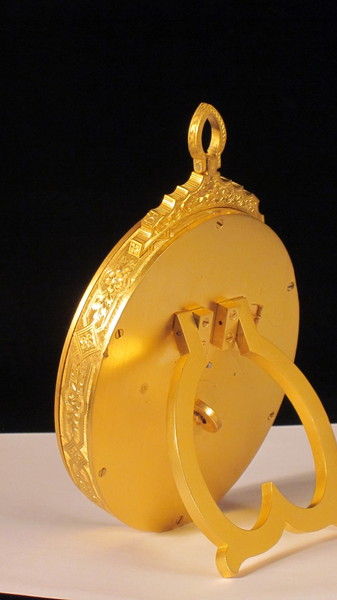 D436. A fine mid 19th century oval Strut clock